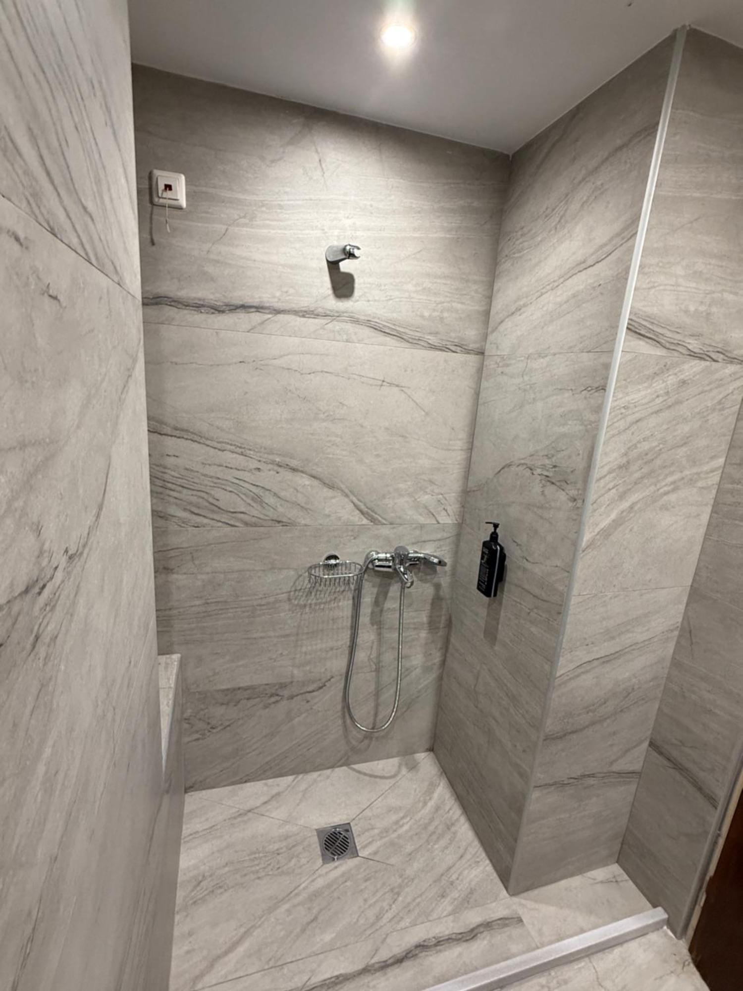 Hotel Ideal Пірей Екстер'єр фото