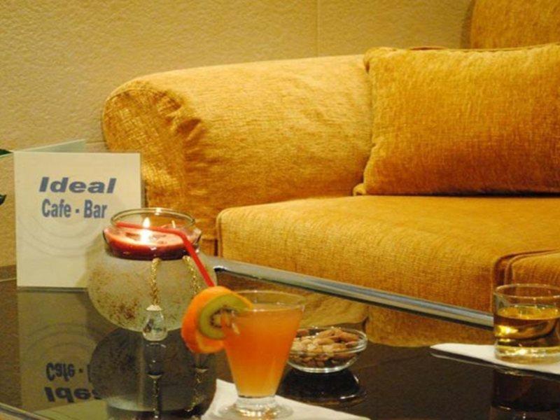 Hotel Ideal Пірей Екстер'єр фото