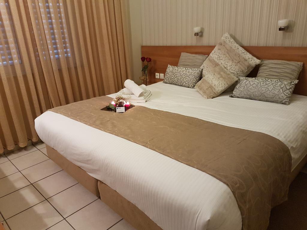 Hotel Ideal Пірей Екстер'єр фото
