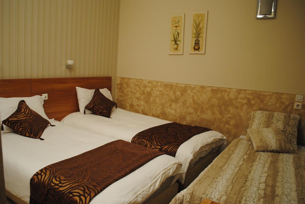 Hotel Ideal Пірей Екстер'єр фото