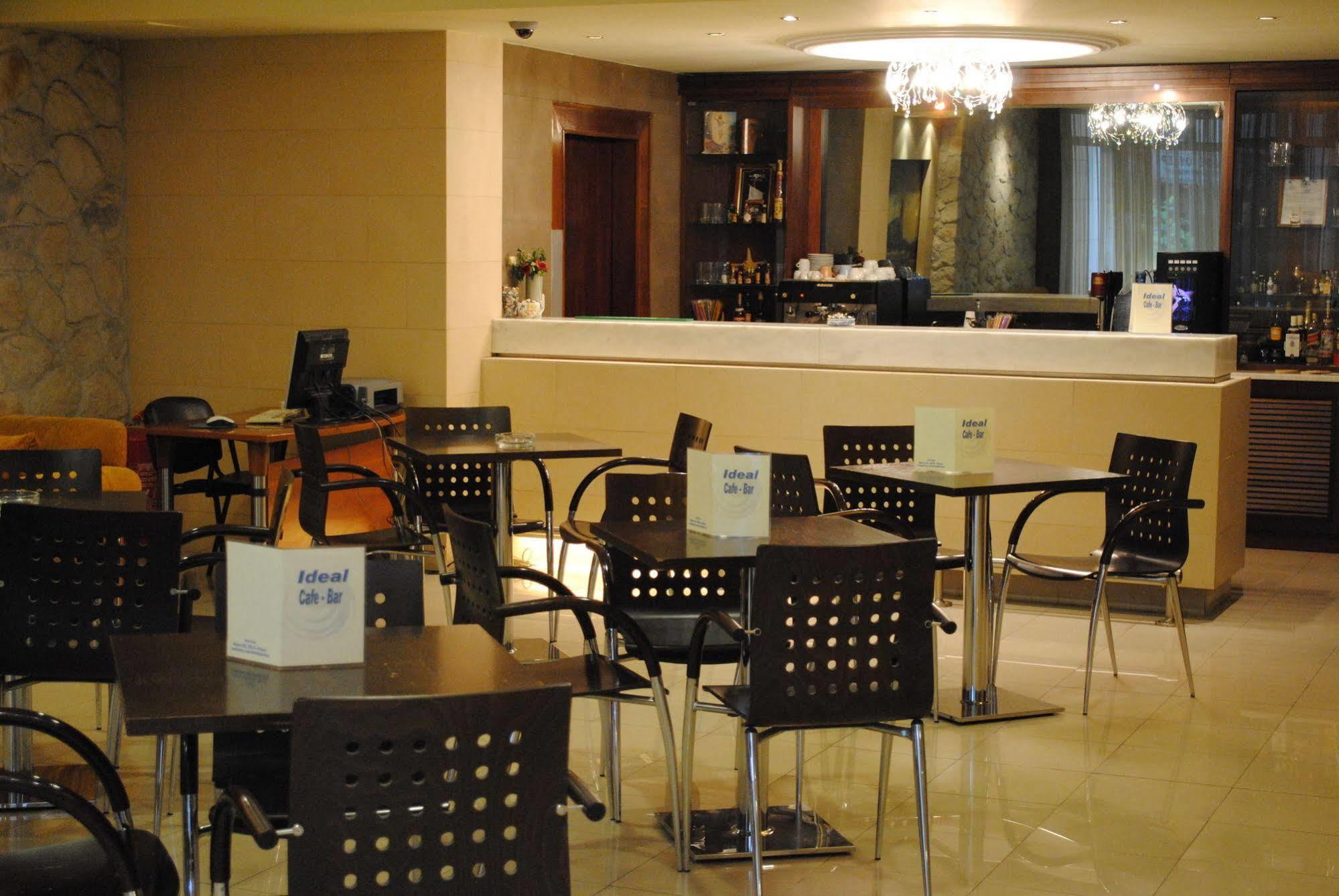 Hotel Ideal Пірей Екстер'єр фото